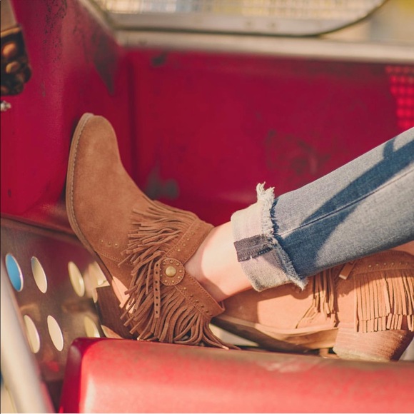 Distressed Fringe Western Harness Suede Ankle Boot - Picture 2 of 7